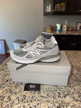 Size 7.5 New Balance 990v4 Made in USA Grey Silver SKU U990GR4 Brand New